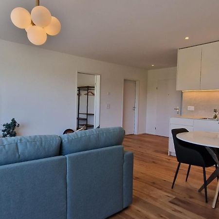 Visionary Hospitality Rothenburg, Lucerne - Premium Apartments With Free Parking, Washer, Kitchen, Terrace, 15' City エクステリア 写真
