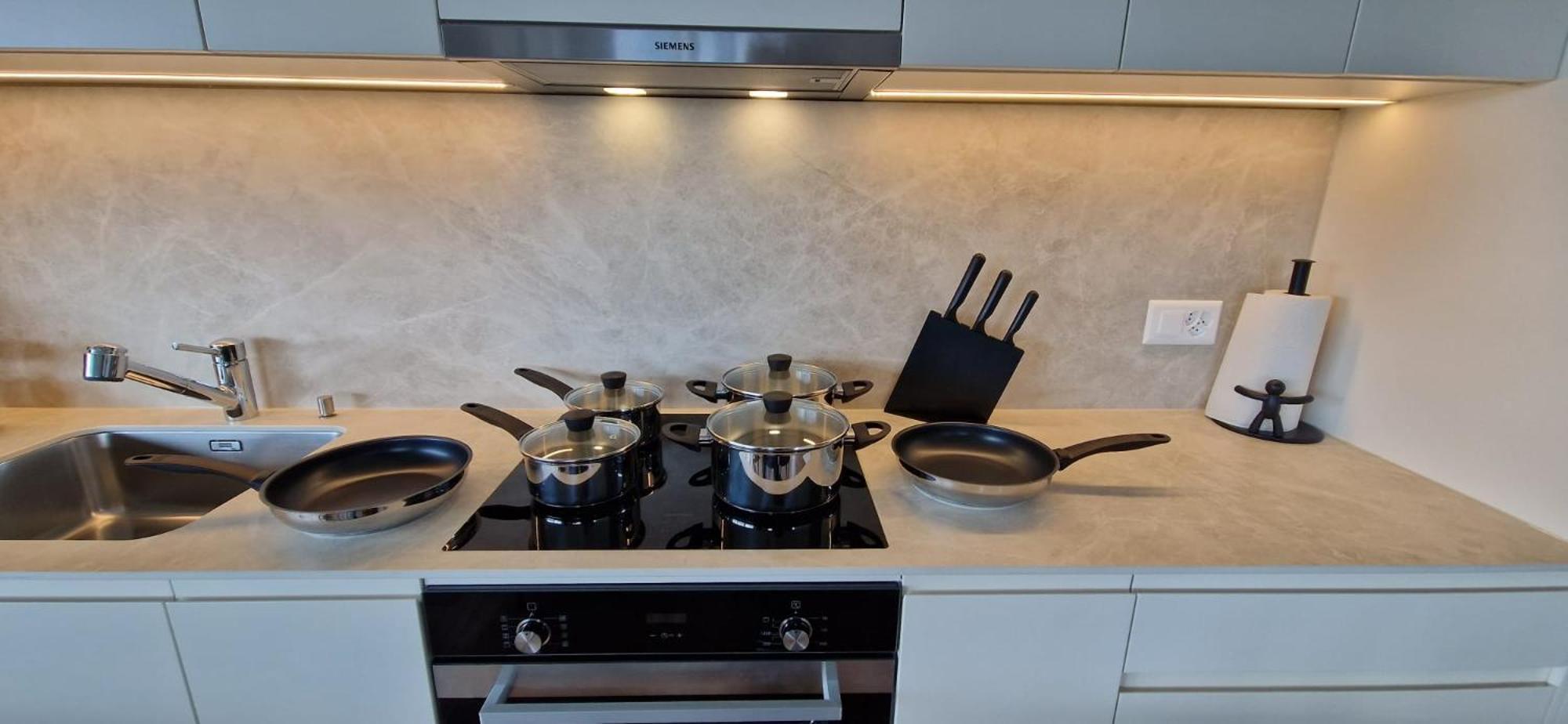 Visionary Hospitality Rothenburg, Lucerne - Premium Apartments With Free Parking, Washer, Kitchen, Terrace, 15' City エクステリア 写真