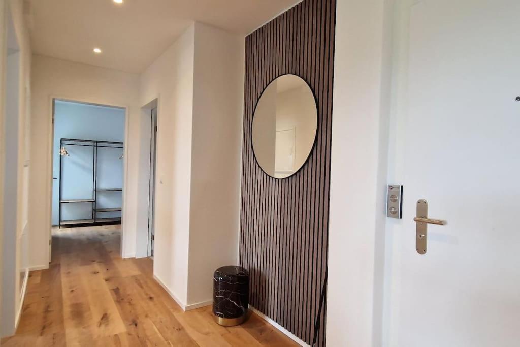 Visionary Hospitality Rothenburg, Lucerne - Premium Apartments With Free Parking, Washer, Kitchen, Terrace, 15' City エクステリア 写真